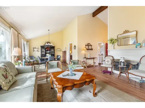 532 NE 25th Street Gresham OR 97030