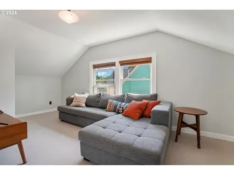 3425 Ne 14th Avenue Portland OR 97212
