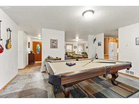 1910 37th Street Florence OR 97439