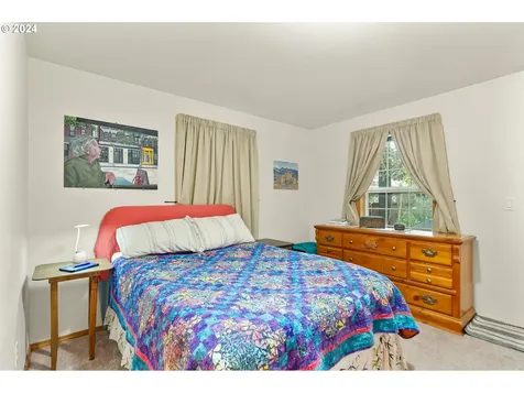 1910 37th Street Florence OR 97439