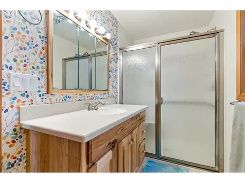 1910 37th Street Florence OR 97439