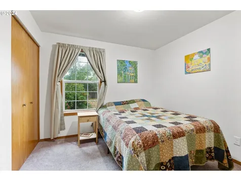 1910 37th Street Florence OR 97439