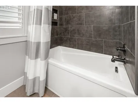 1732 S Farm View Loop Ridgefield WA 98642