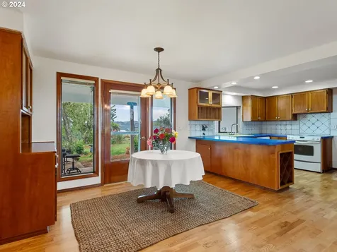 15820 SW Dusty Drive Mcminnville OR 97128