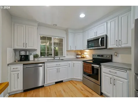18125 S Steamer Court Oregon City OR 97045