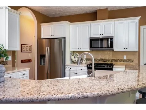 1276 Se Glacier Lane Gresham OR 97080