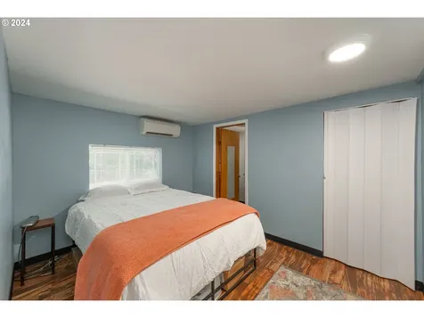 1589 Windy Creek Road Glendale OR 97442