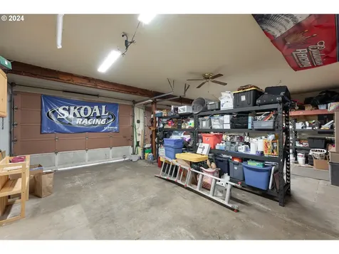 1589 Windy Creek Road Glendale OR 97442