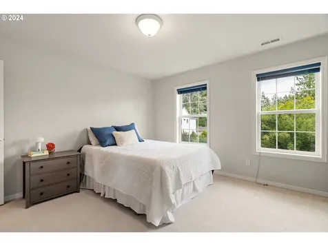 2465 SW 75th Terrace Portland OR 97225