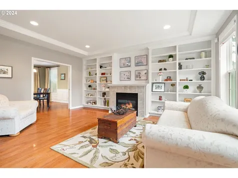 2465 SW 75th Terrace Portland OR 97225