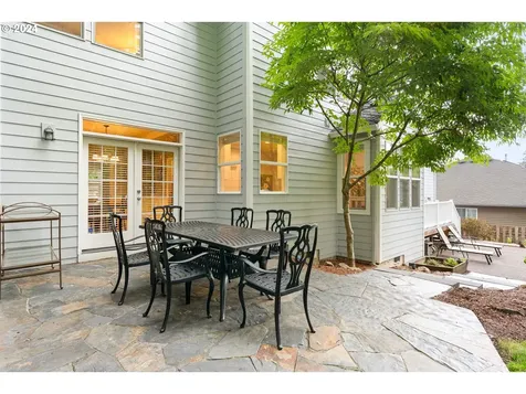 2465 SW 75th Terrace Portland OR 97225