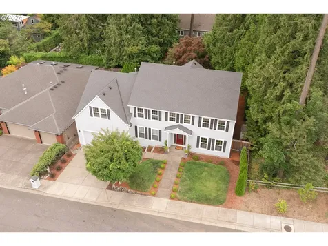 2465 SW 75th Terrace Portland OR 97225