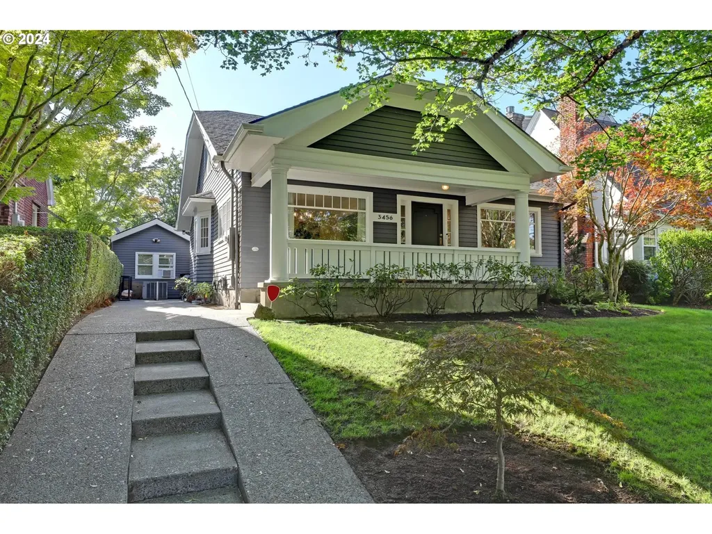 3456 Ne Pacific Street Portland OR 97232