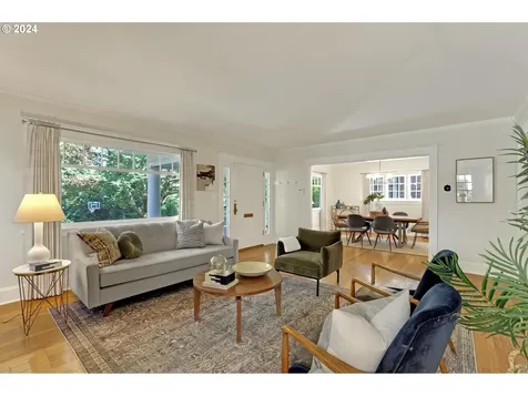 3456 Ne Pacific Street Portland OR 97232