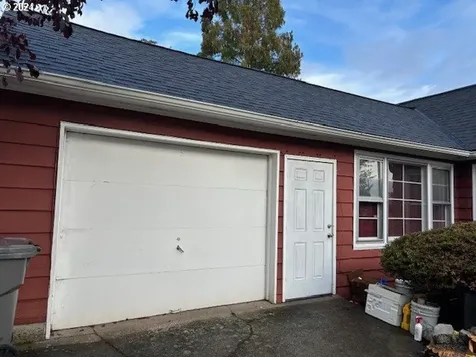 6805 NE 32nd Avenue Portland OR 97211