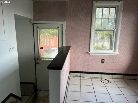 6805 NE 32nd Avenue Portland OR 97211