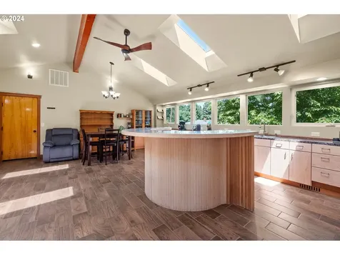 10302 SE Flavel Court Portland OR 97266