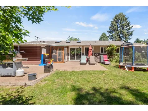 10302 SE Flavel Court Portland OR 97266