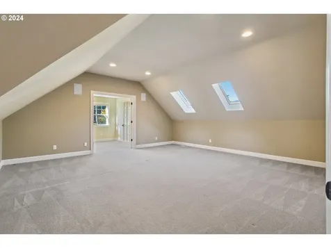 7804 SW Hunt Club Place Portland OR 97219