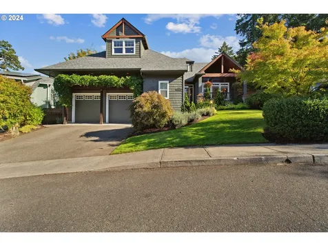 7804 SW Hunt Club Place Portland OR 97219