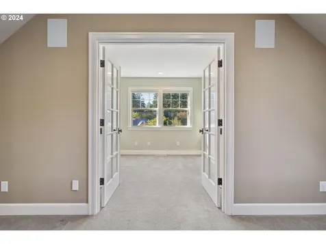 7804 SW Hunt Club Place Portland OR 97219