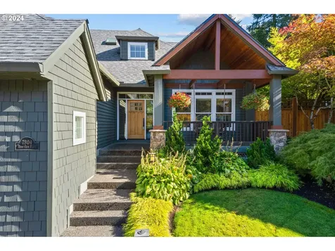 7804 SW Hunt Club Place Portland OR 97219