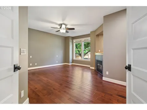 7804 SW Hunt Club Place Portland OR 97219