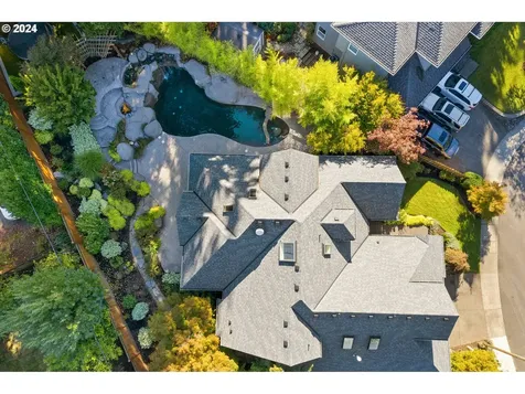 7804 SW Hunt Club Place Portland OR 97219