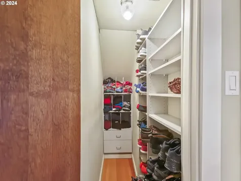 8424 SW 30th Avenue Portland OR 97219