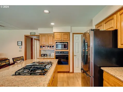 15808 NE 25th Street Vancouver WA 98684