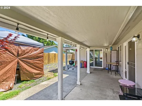 960 Poplar Street Sweet Home OR 97386