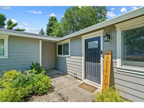 960 Poplar Street Sweet Home OR 97386