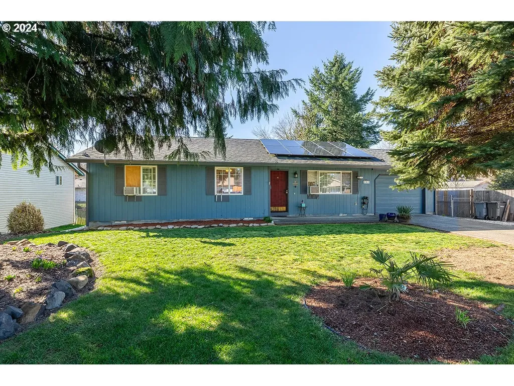 207 E Clark Street Yacolt WA 98675
