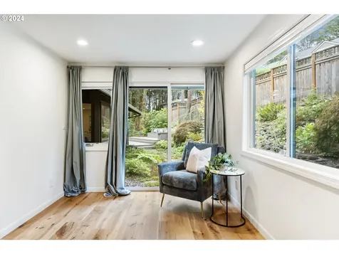 1588 Sw Highland Parkway Portland OR 97221
