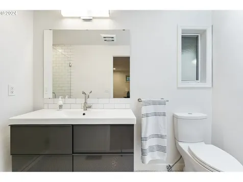 1588 Sw Highland Parkway Portland OR 97221