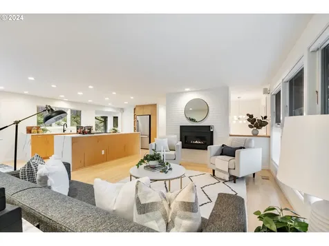 1588 Sw Highland Parkway Portland OR 97221