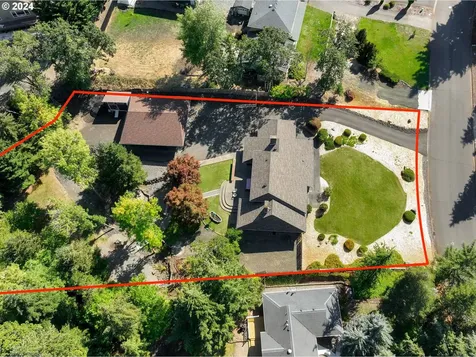 461 Thora Circle Drive Winchester OR 97495