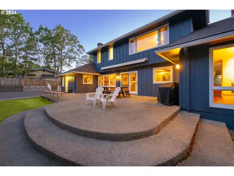 461 Thora Circle Drive Winchester OR 97495