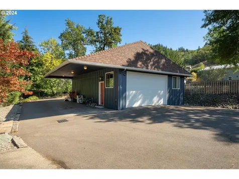 461 Thora Circle Drive Winchester OR 97495