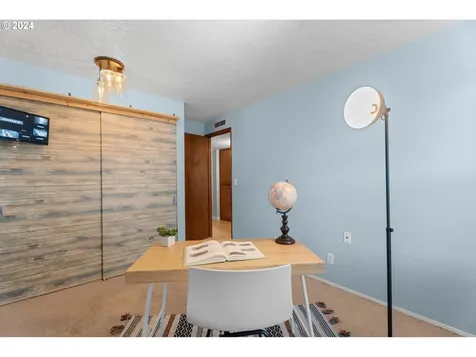 4526 Chaparral Drive SE Salem OR 97302