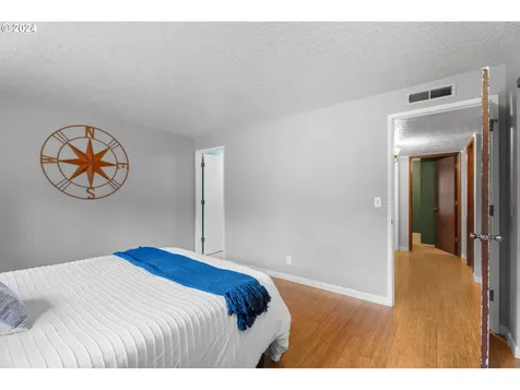 4526 Chaparral Drive SE Salem OR 97302