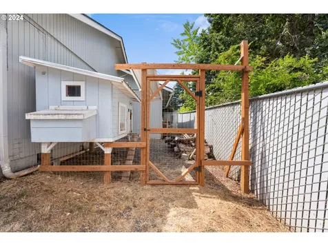 4526 Chaparral Drive SE Salem OR 97302