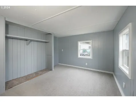 3578 Ash Street Hubbard OR 97032