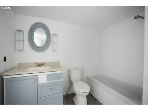 3578 Ash Street Hubbard OR 97032