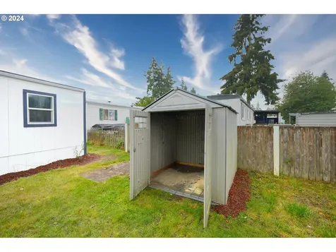 3578 Ash Street Hubbard OR 97032