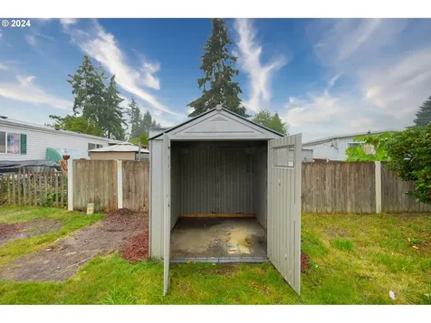 3578 Ash Street Hubbard OR 97032