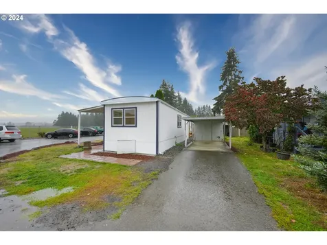 3578 Ash Street Hubbard OR 97032