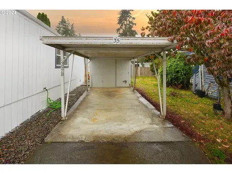 3578 Ash Street Hubbard OR 97032