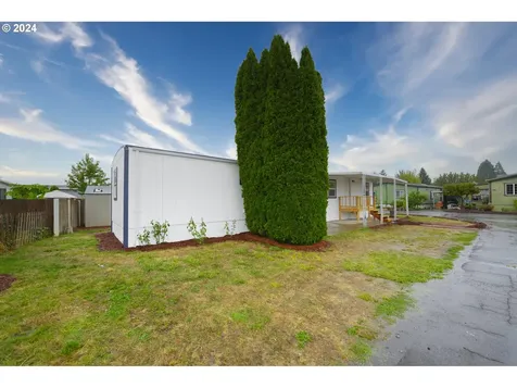 3578 Ash Street Hubbard OR 97032
