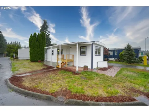 3578 Ash Street Hubbard OR 97032